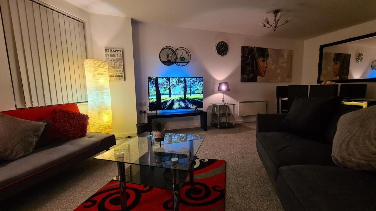 Luxury 2 Bed Apt With Free Wi-Fi & Parking Manchester Esterno foto
