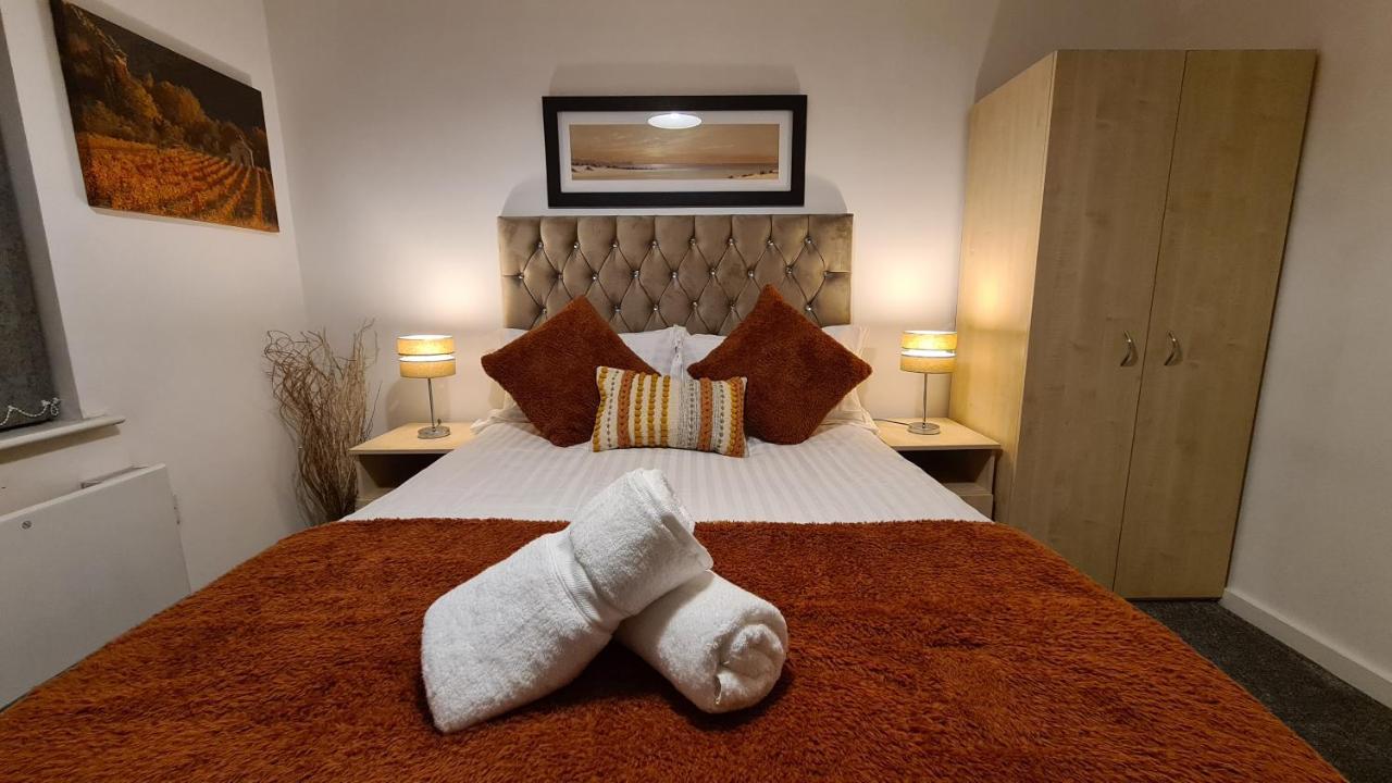 Luxury 2 Bed Apt With Free Wi-Fi & Parking Manchester Esterno foto