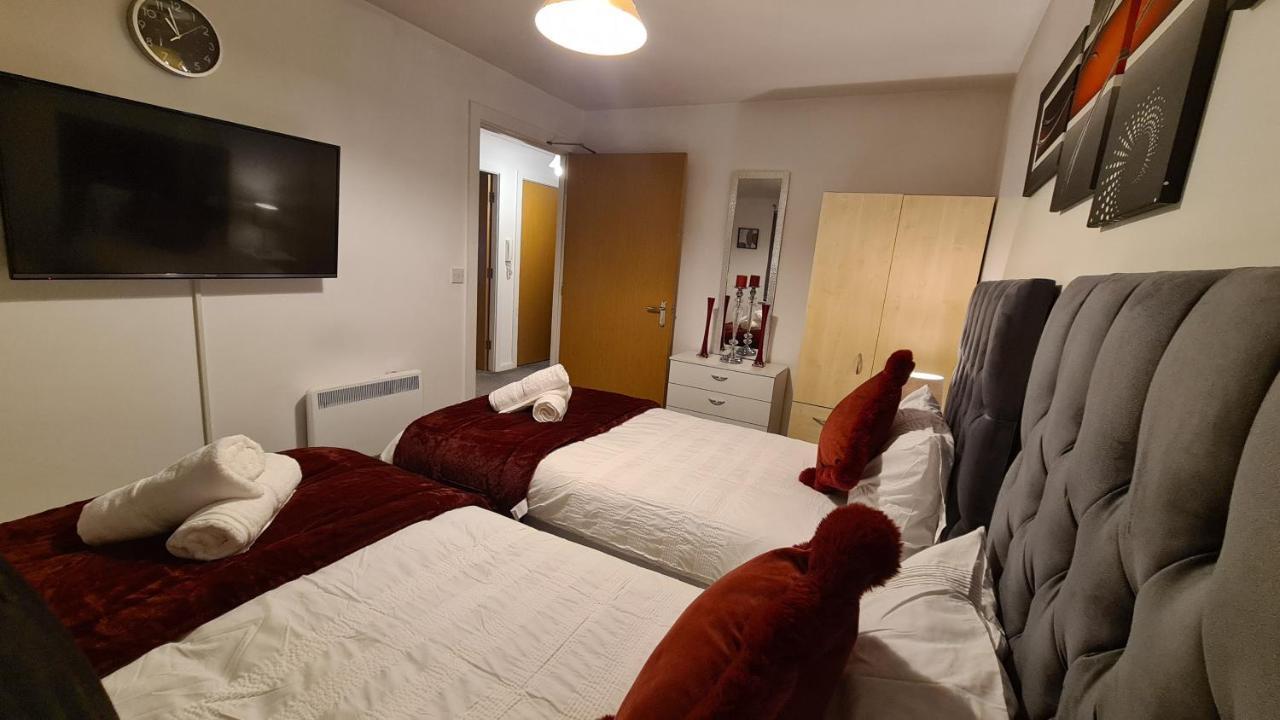 Luxury 2 Bed Apt With Free Wi-Fi & Parking Manchester Esterno foto